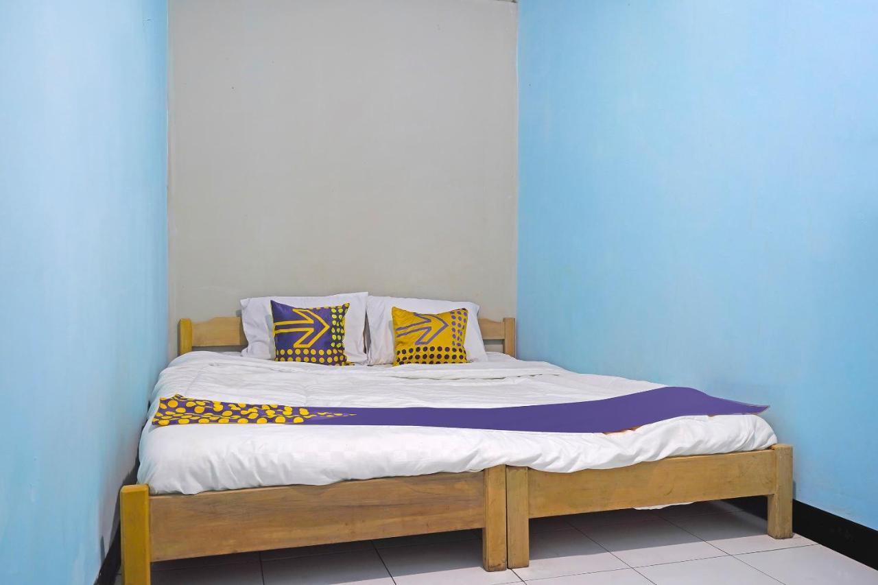 Hotel Spot On 91543 Denki 11 Syariah