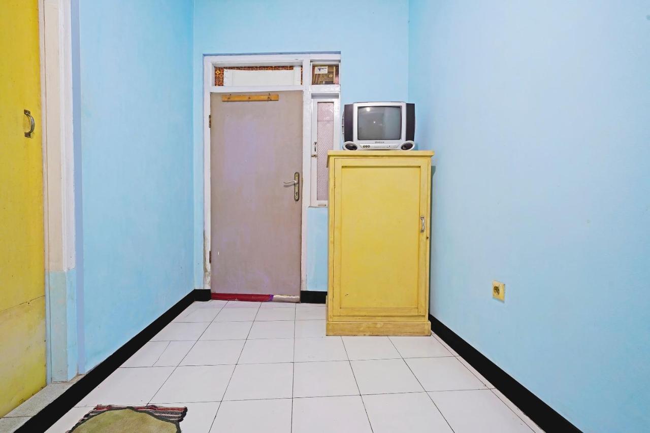 Hotel Spot On 91543 Denki 11 Syariah